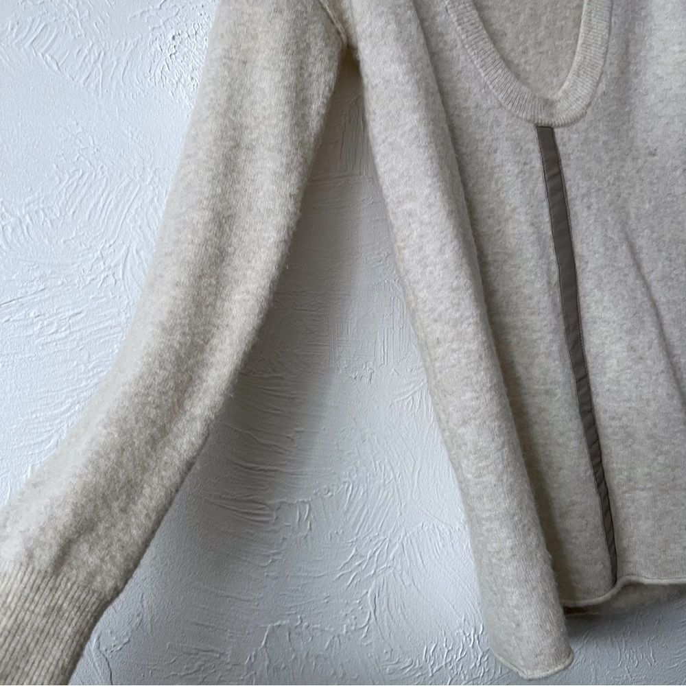 Woolly Minded Low Scoop Neck In Oatmeal Wool Sweater SZ S - Picture 4 of 8